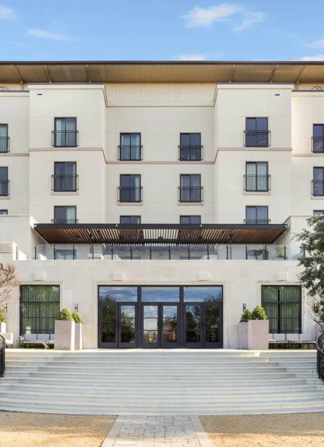 Resort Retreats – Earn up to $100 Daily Credit